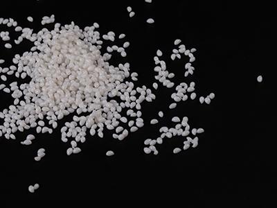 Adhesivo de fusión en caliente de PES en pellets de endurecimiento rápido 3200M